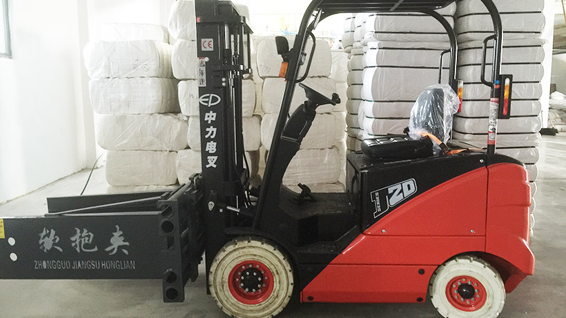 電動(dòng)叉車門架的損傷怎么檢驗(yàn)？