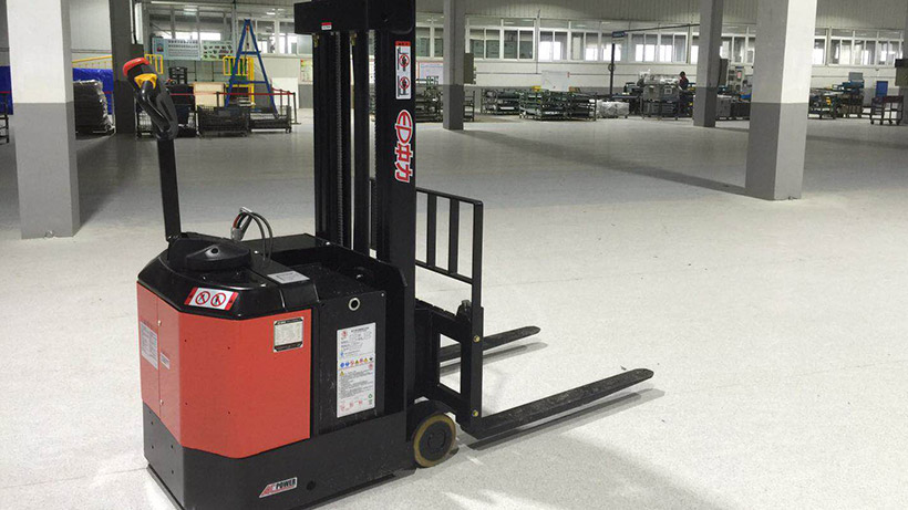 澄星集團(tuán)電動(dòng)叉車(chē)案例！