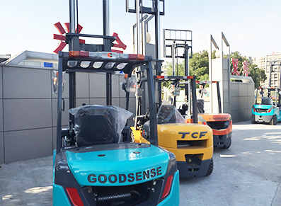 叉車也是車，也需要保養(yǎng)